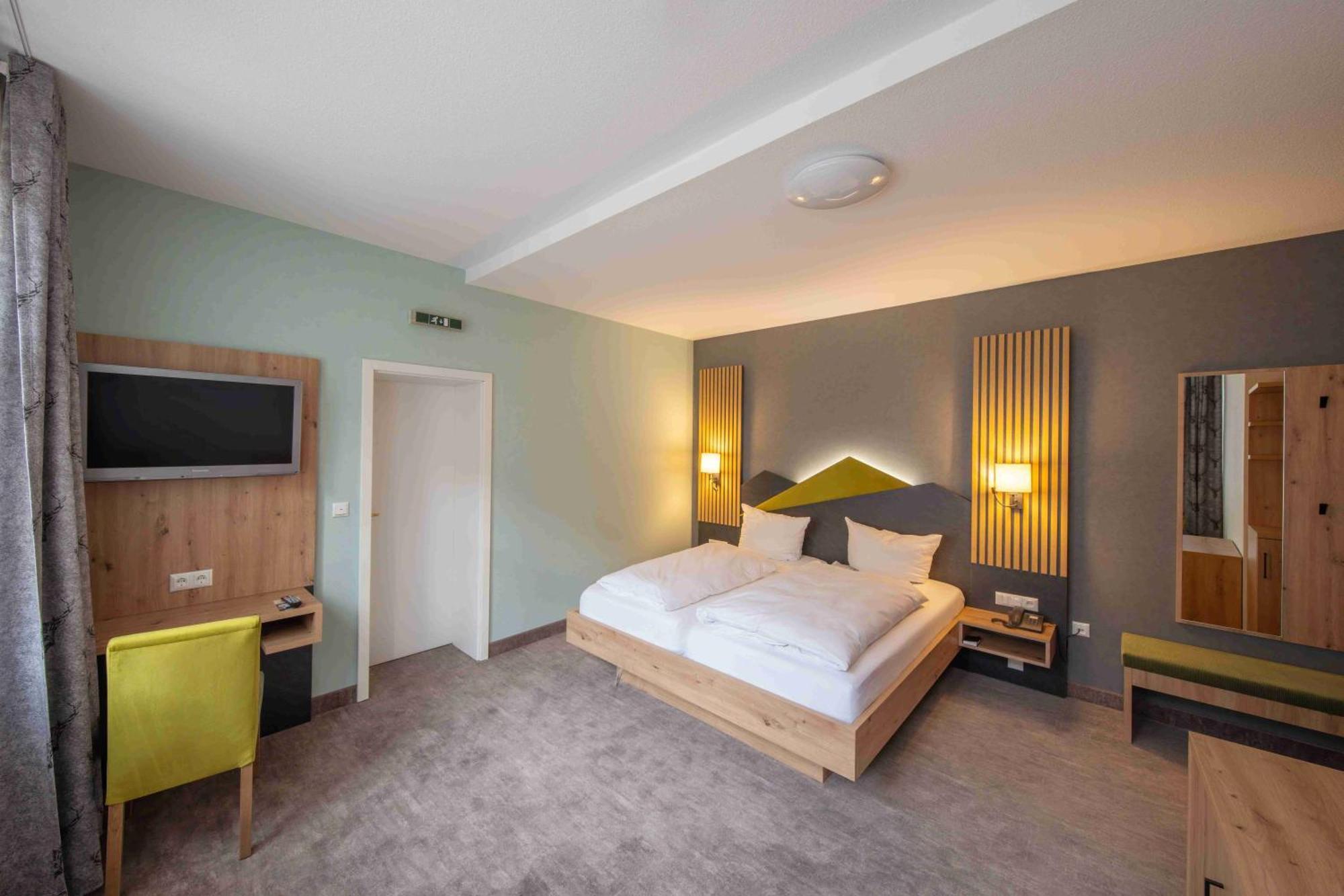 Brauhaus Zum Loewen Hotel Mühlhausen Екстериор снимка